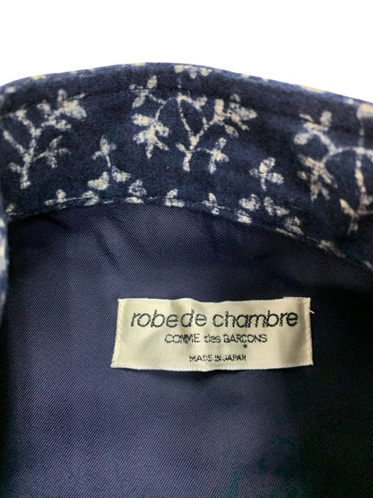 コムデギャルソン robe de chambre RV-080070 ジレ ネイビー 小花柄 フェルト生地 ITYMSL8WFK3K 【SALE】