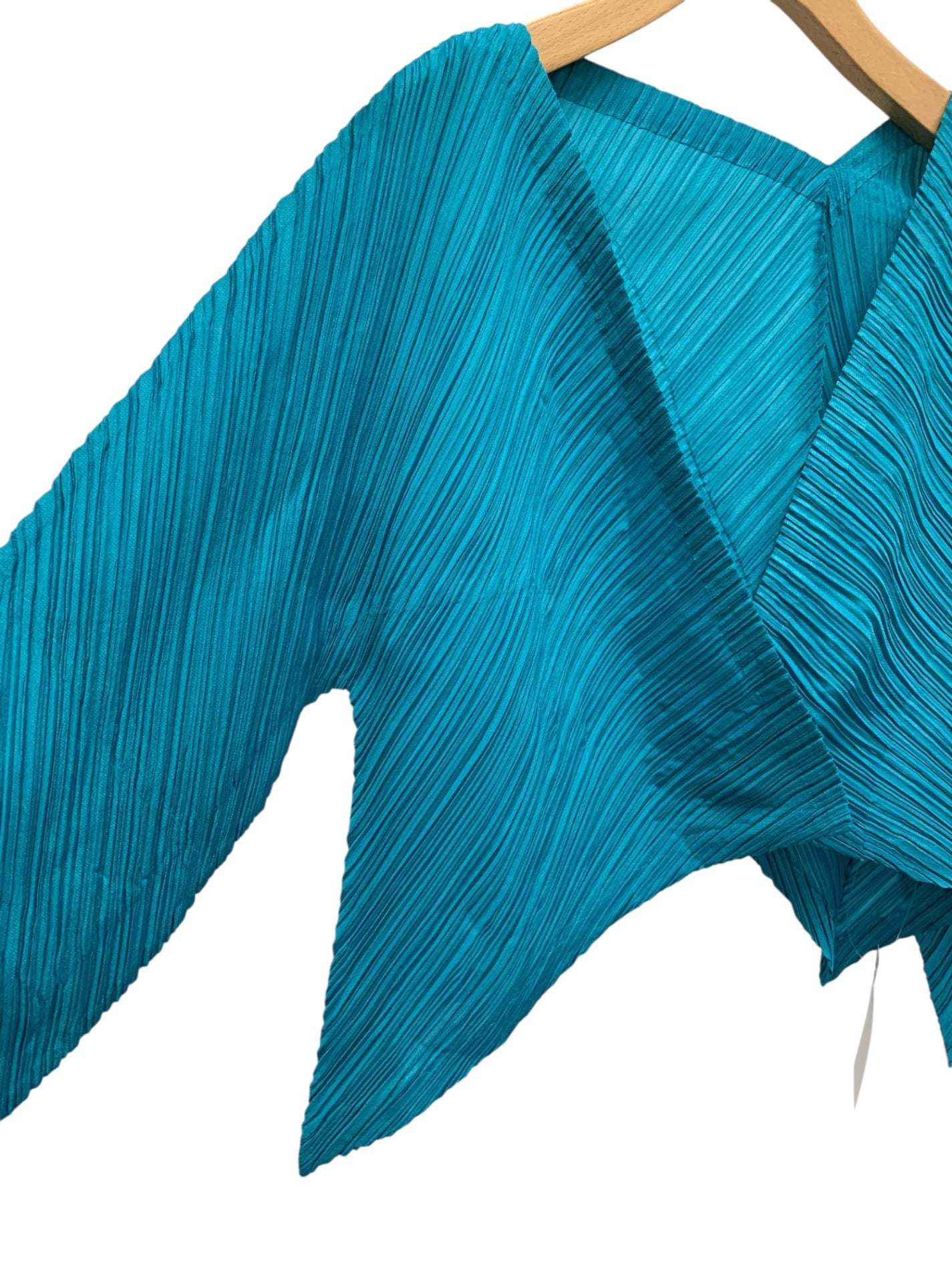 プリーツプリーズイッセイミヤケ PP61-JO625 ボレロ 3 ブルー カーディガン ITSA67XVEHR4