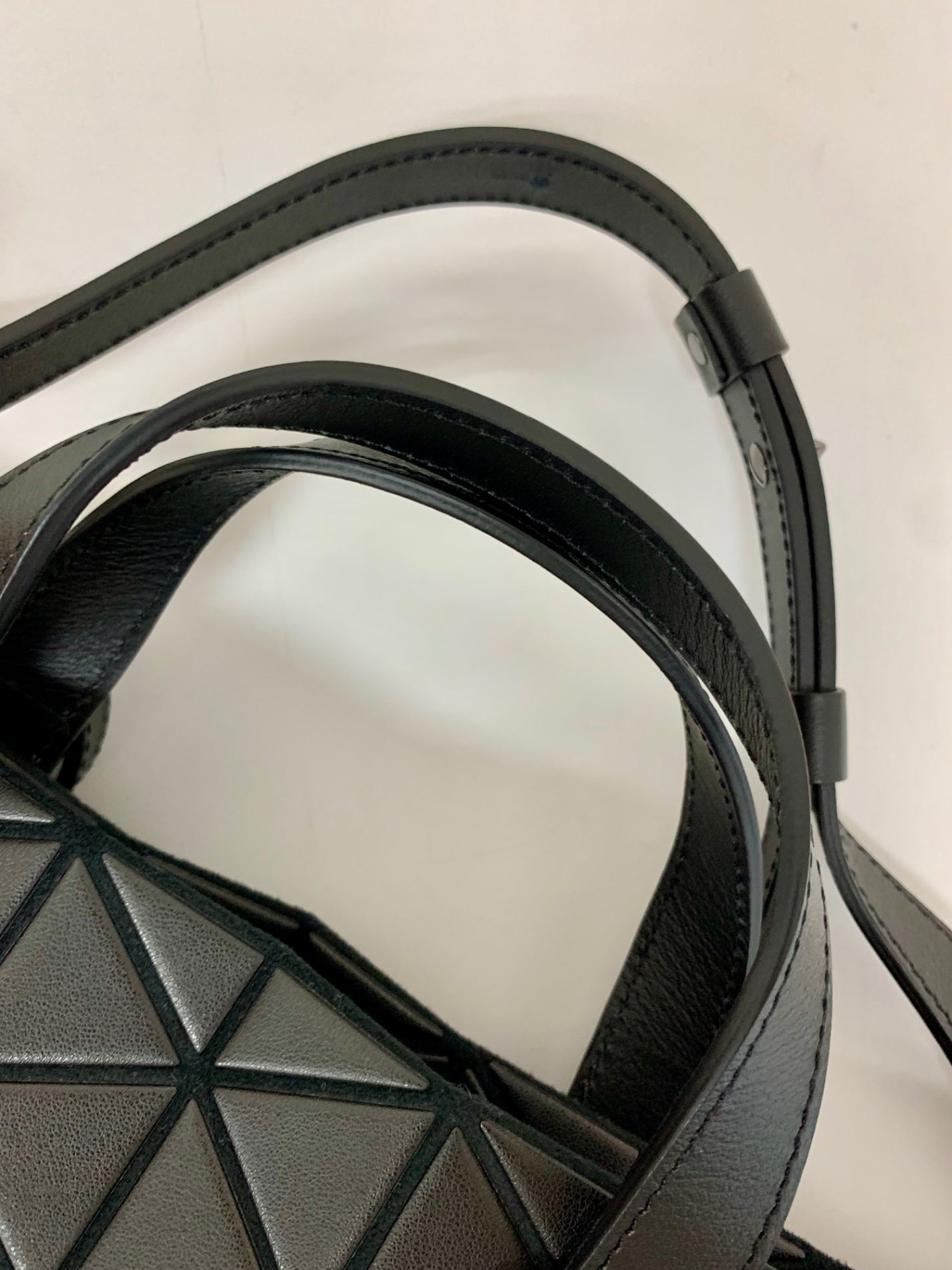 バオバオイッセイミヤケ BB56AG205 トートバッグ ブラック TONNEAU MATTE トノーマット ITT5PHCF17RW