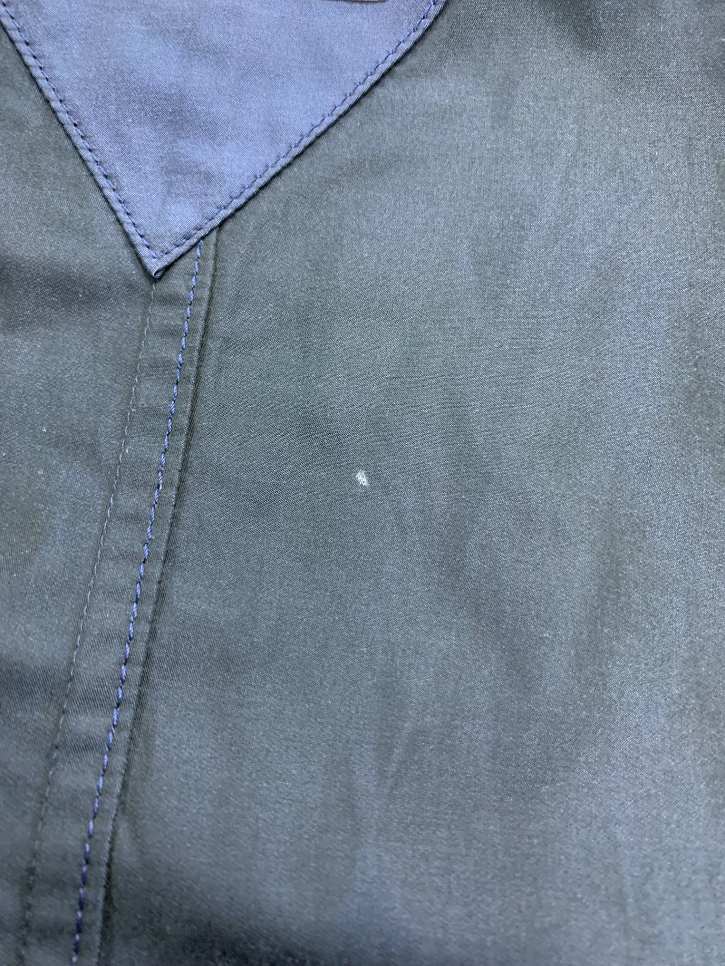 イッセイミヤケ シャンブレー テック コート M13FA048 2 ネイビー 形状記憶素材 撥水加工 ‘21AW IT3ZFZJ6SXAS 【SALE】