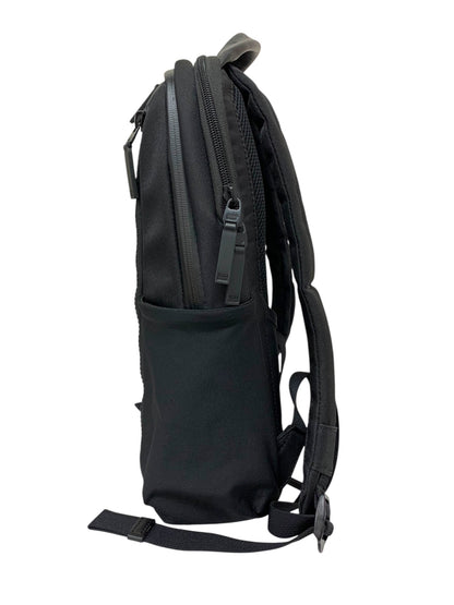 トゥミ TAHOE アズテック コンパクト 798654DE バックパック ブラック ITND5OKPX8VY