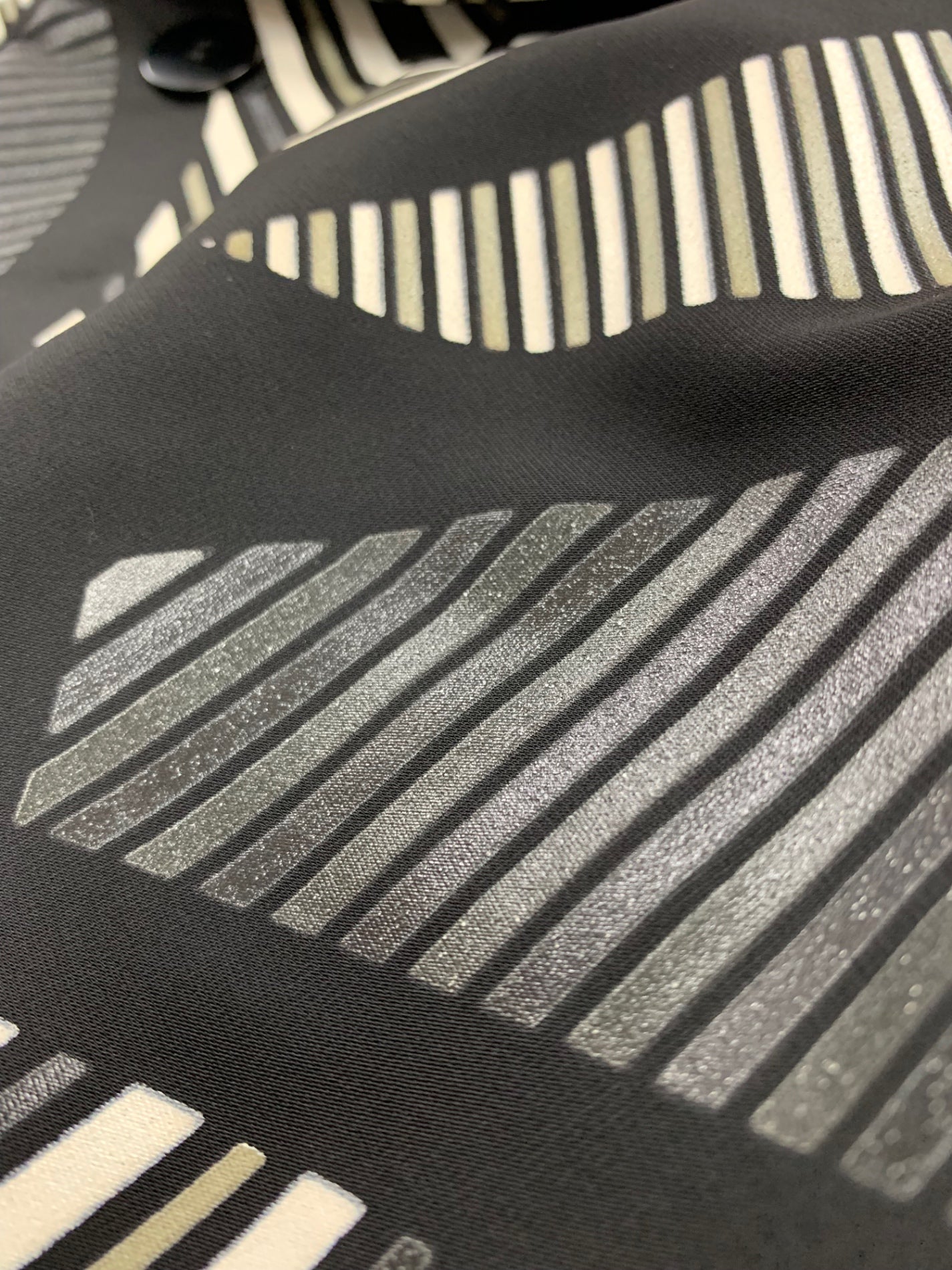 イッセイミヤケ IM44FC503 変形ジャケット 2 ブラック ITK3BXX8NODG 【SALE】