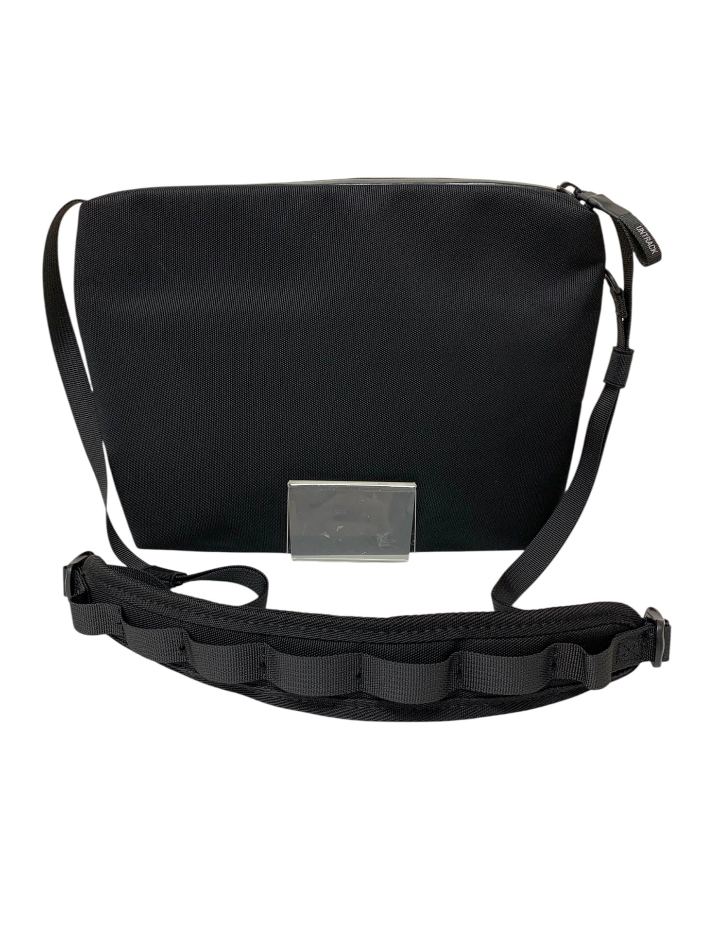 UNTRACK OUTDOOR / CE | Shoulder Bag S 60052 ブラック ナイロン840dnコーデュラ ITPY9YM6THY4