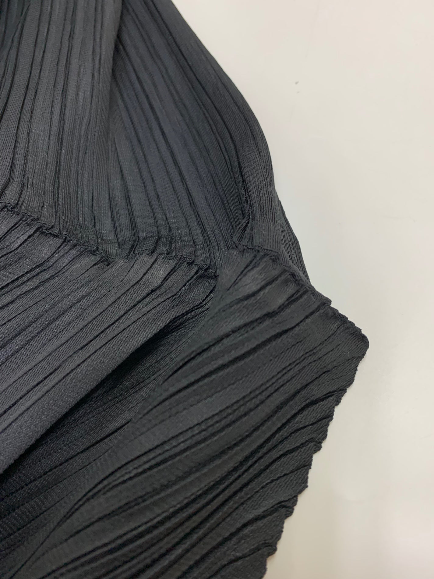 プリーツプリーズイッセイミヤケ THICKER BOTTOMS 2 PP61JF383 ワイドパンツ 3 ブラック 26SS ITRKBYC1D4PF