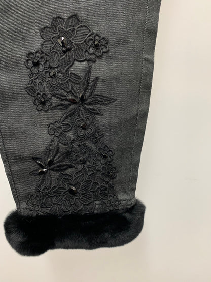 トゥービーシック W5R70-571-09 デニムパンツ 42 ブラック レッキスラビット ファー クロップド 刺繍 ビーズ ITHRFUOCTB9K