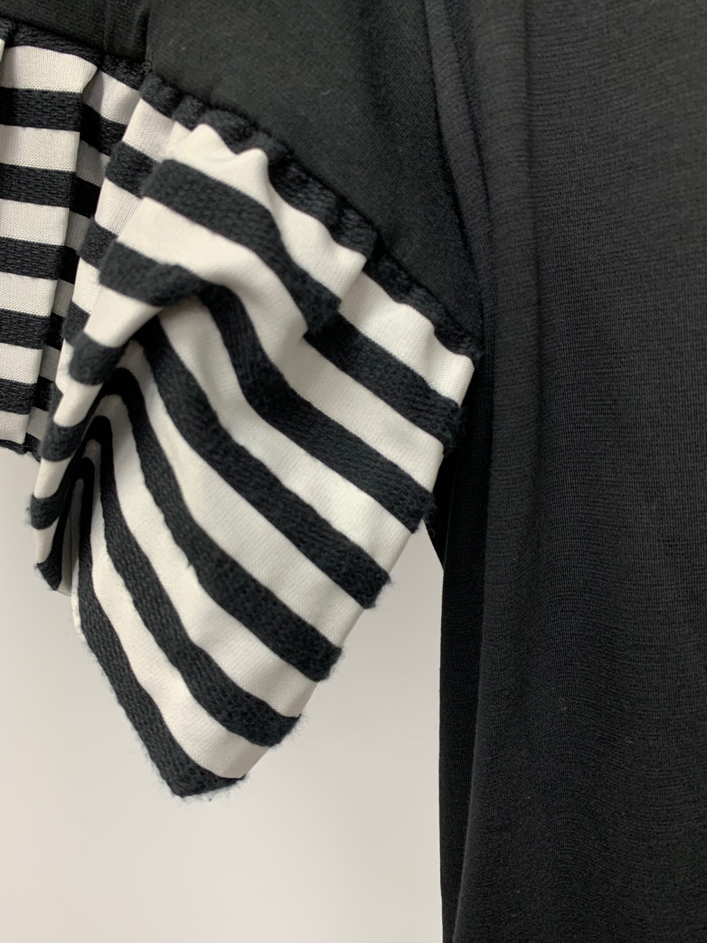 ボーダーズアットバルコニー BD2211P-3E-02 ワンピース 38 ブラック Vネック ボーダー ITVVB7V49G00