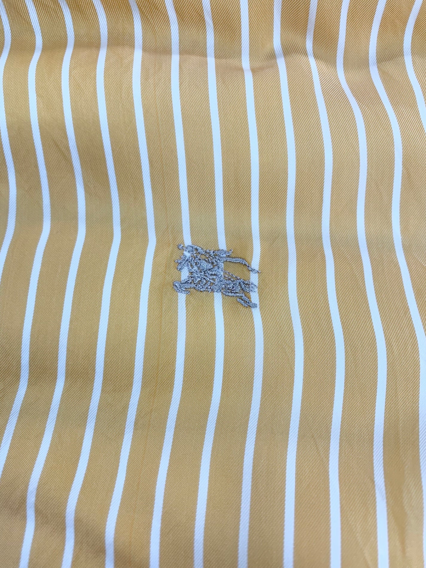 バーバリーブルーレーベル ダウンジャケット 38 グレー リバーシブル ストライプ フード付き ITTZ4U8MBIJA