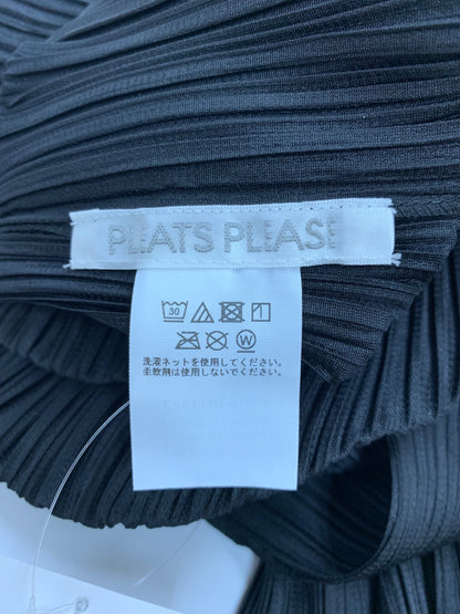 プリーツプリーズイッセイミヤケ PP15JH114 ワンピース 3 ブラック ロング IT37AETS5TQC