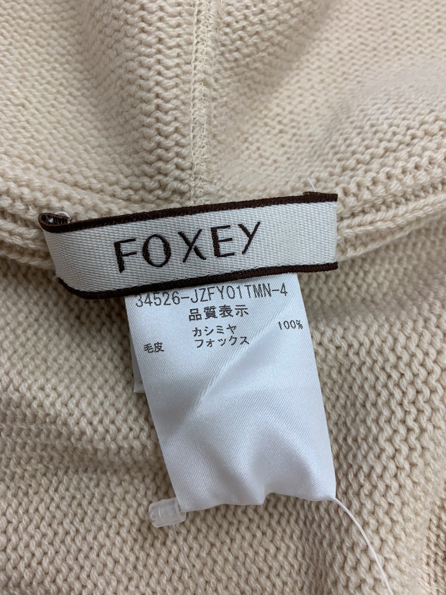 フォクシーブティック Capuche Snow White 34526 ストール ショール F ベージュ カシミヤ フォックスファー ITBWCM0F1R2M