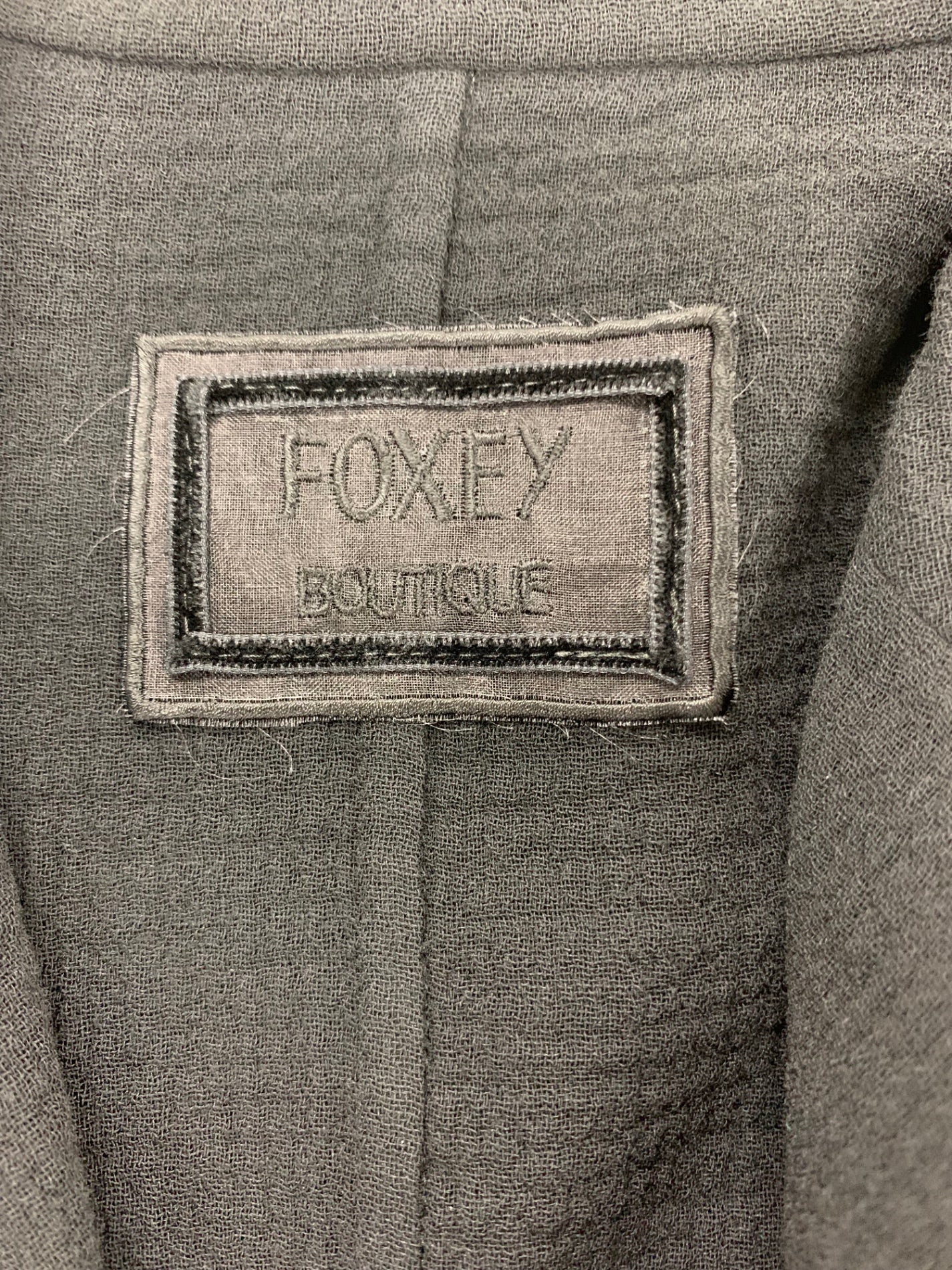 フォクシーブティック Duke デューク 41302 ジャケット　ブローチ付き 42 ブラック ITUBG74N3XWN