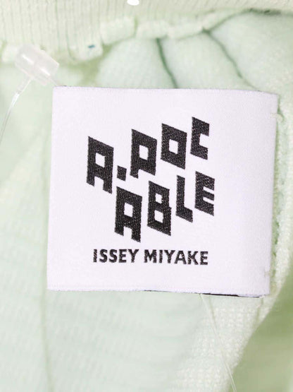 エイポックエイブルイッセイミヤケ AT31KK432 ニット 1 グリーン 半袖 IT953X5ESEL4 【SALE】