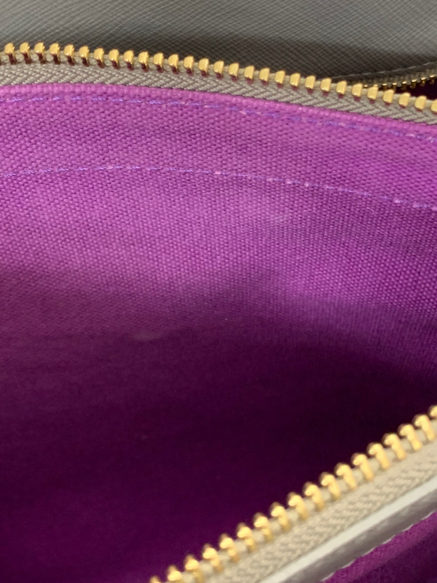 エーディーエムジェイ トートバッグ グレー クロコ型押し レザー スワロフスキー ITW95L3B47A2