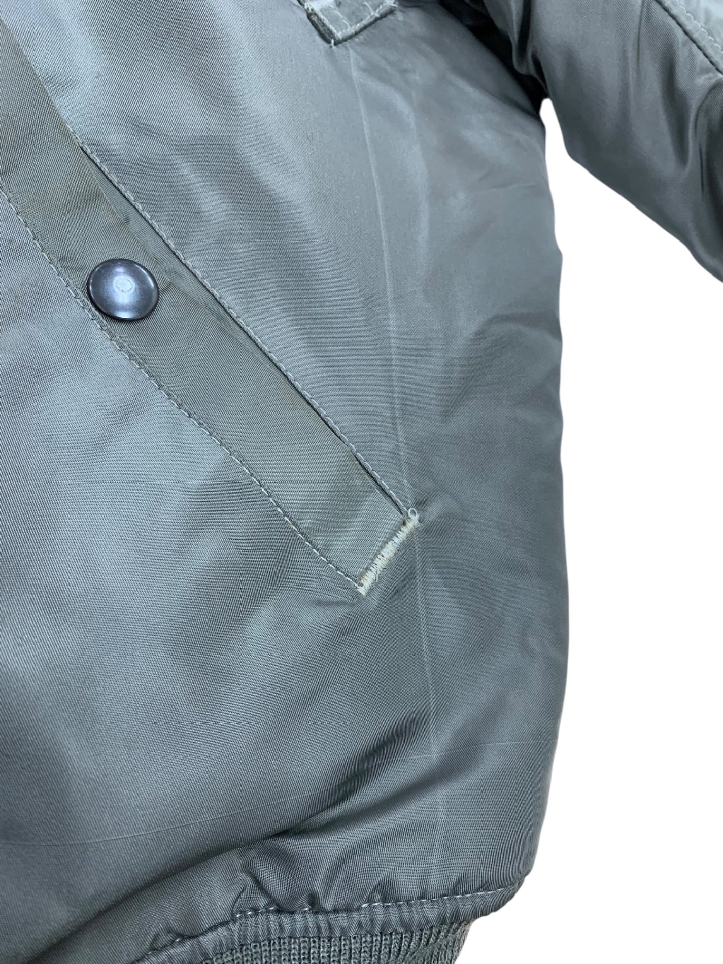 アヴィレックス ブルゾン M カーキグリーン レザージップ ITN5QXLA3LL0