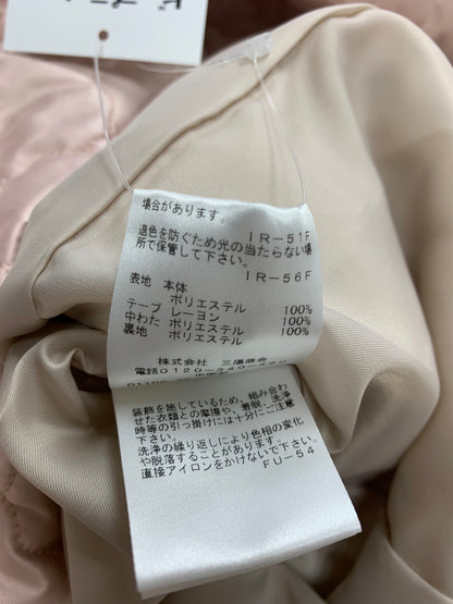 トゥービーシック W5A01 アウター 40 ピンク フード キルティング ITFTSP0MZCVE