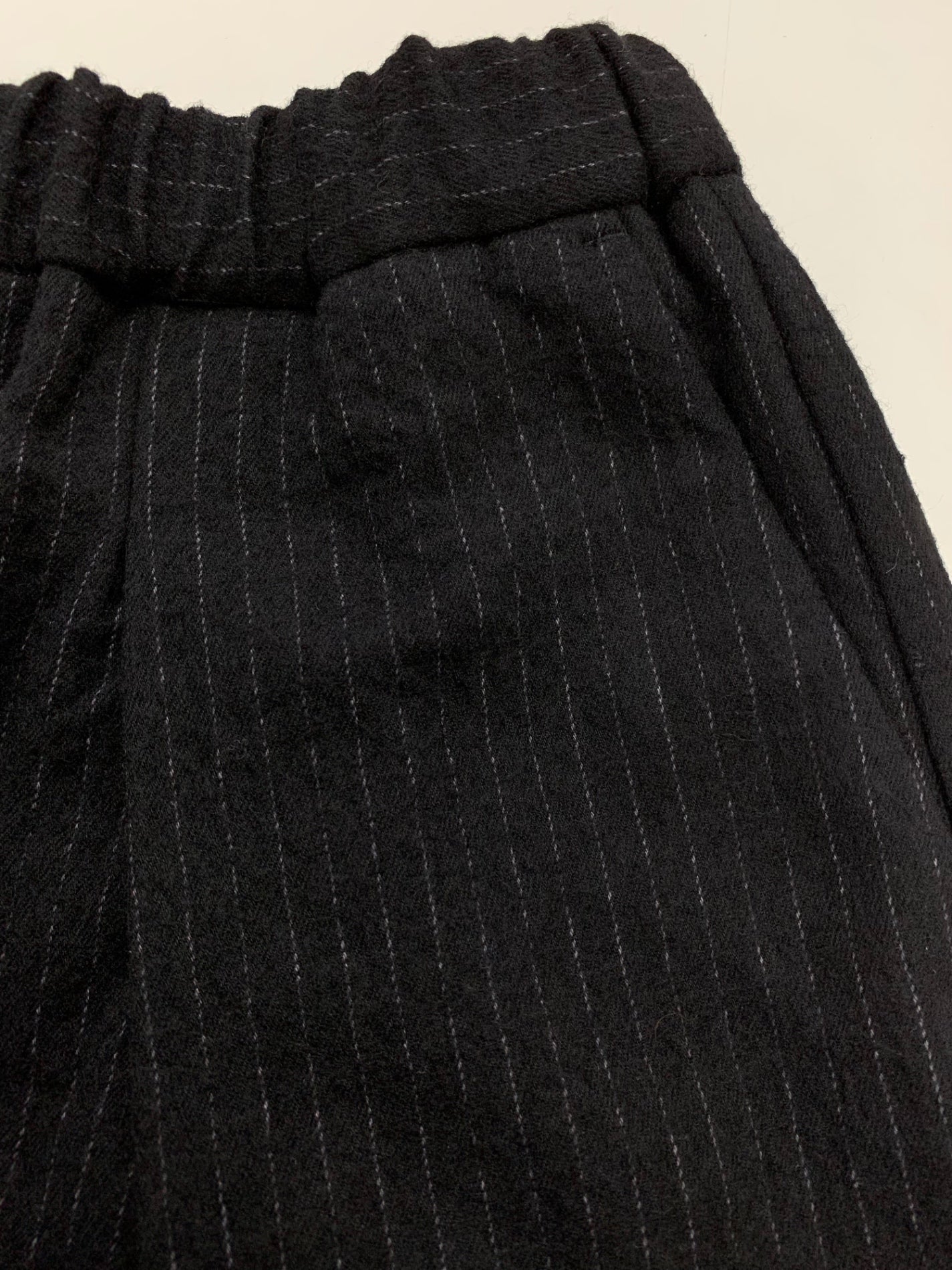 結 ユイ WIDE TUCK EASY TROUSERS YWTEP-007 パンツ 2 ブラック ワイド ITVUOF47ELNY