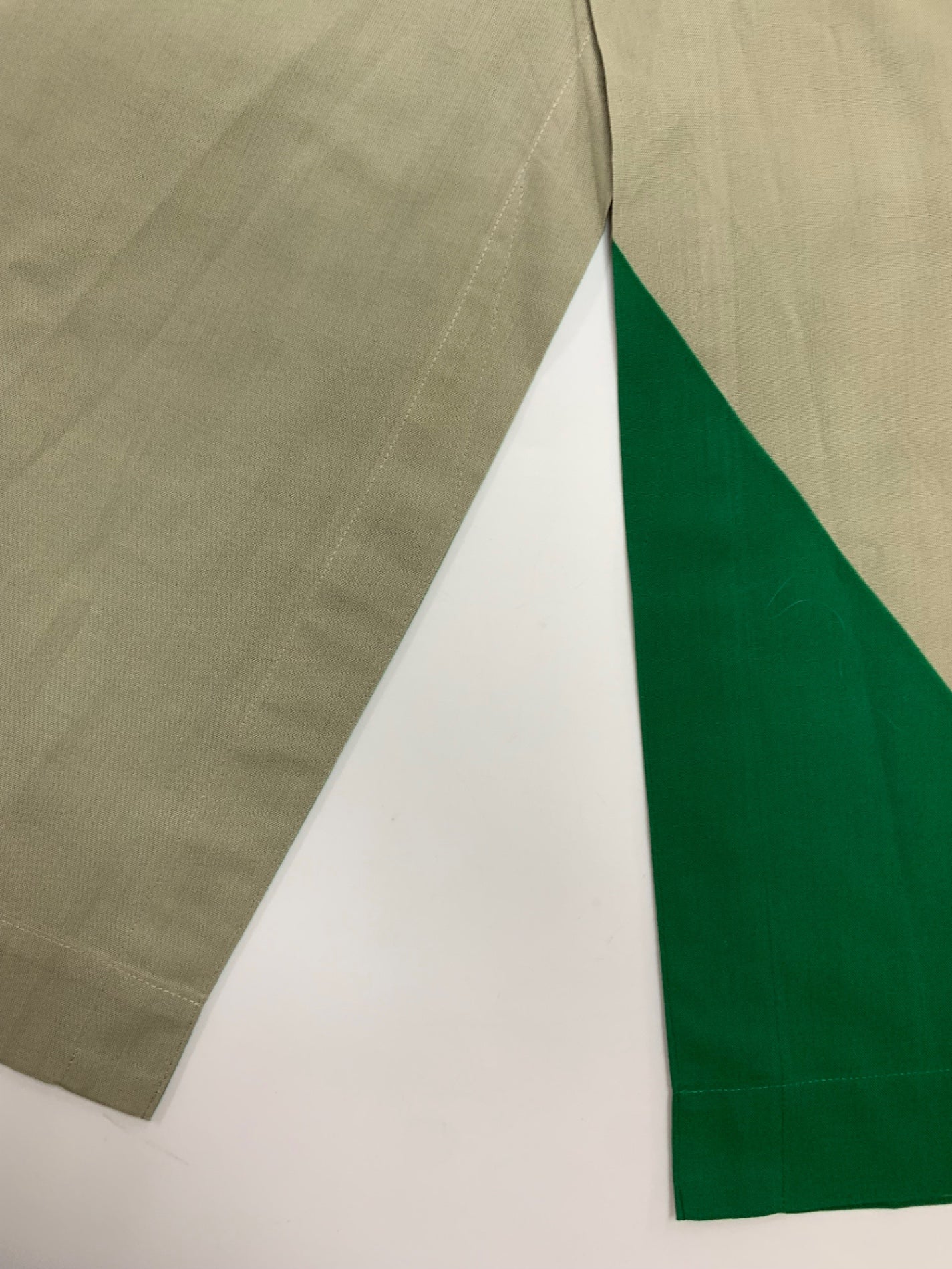 132 5. イッセイミヤケ IL23FI323 サロペット 3 グレージュ バイカラー IT8E7TNU9G5C