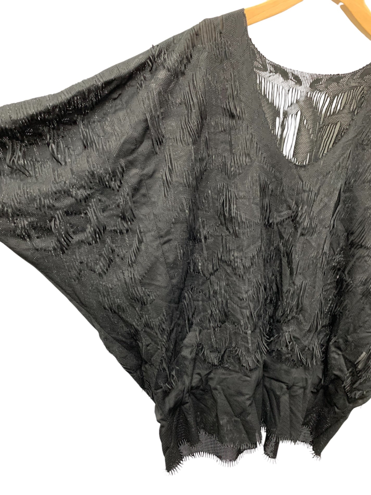 イッセイミヤケ IM13KK660 トップス 2 ブラック カットワーク オーバーサイズ ITZ7Y6C4LA1S