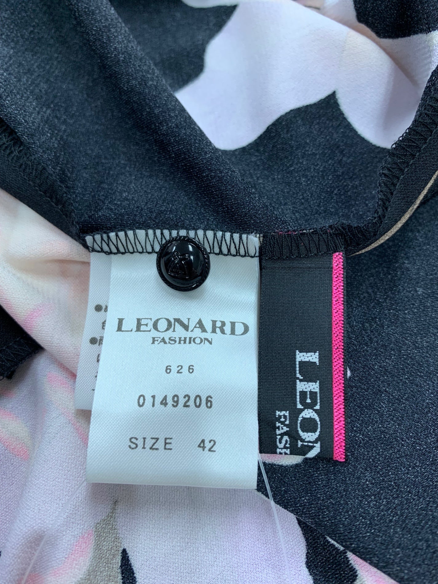 レオナールファッション 0149206 42 ブラック フラワープリント ボウタイブラウス ITLQKNU75P4E