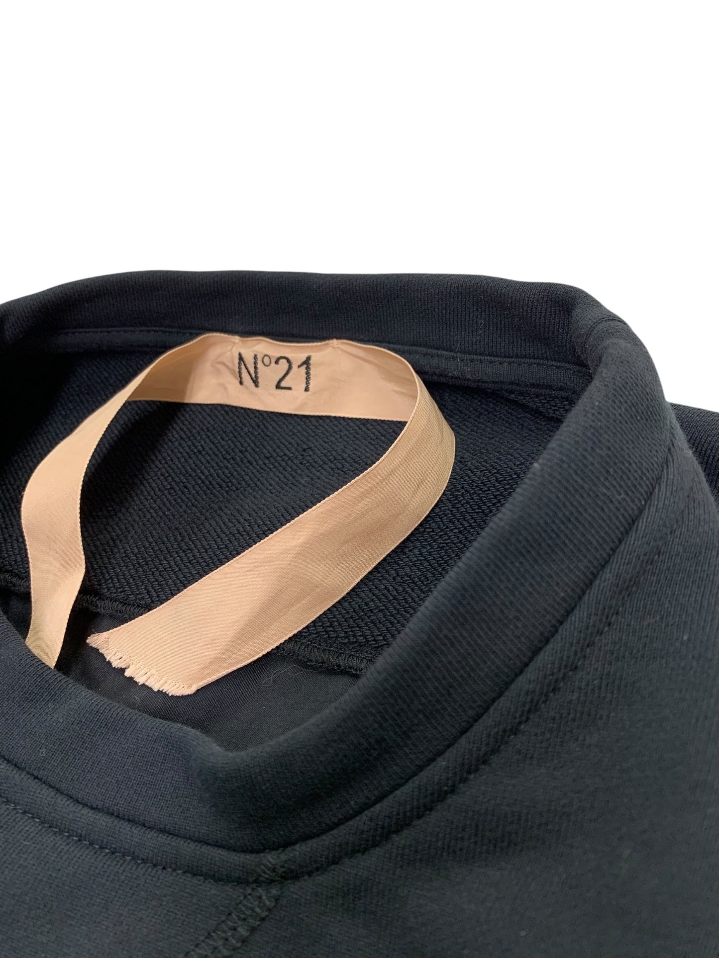 ヌメロヴェントゥーノ 20SS スウェット トレーナー ブラック コットン ロゴワッペン ITKZD13TTBWG