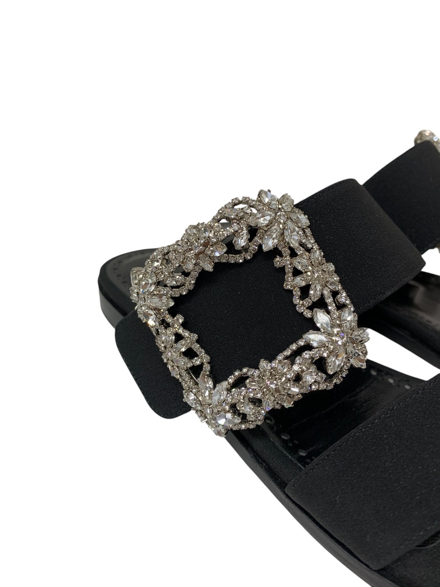 マノロブラニク TITUBAFLAT JEWEL 010 サンダル 38 ブラック ハンギシ IT306KENAM8O