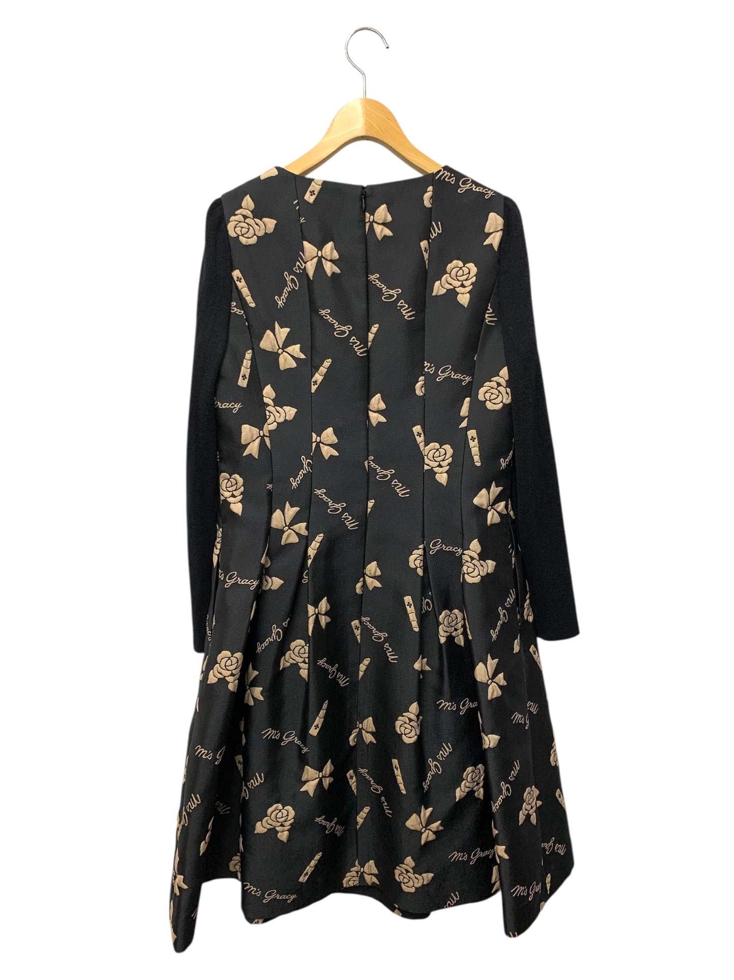 エムズグレイシー リボン・カメリア・リップジャガードドレス 111516 ワンピース 40 ブラック IT5MDWHWRS0A