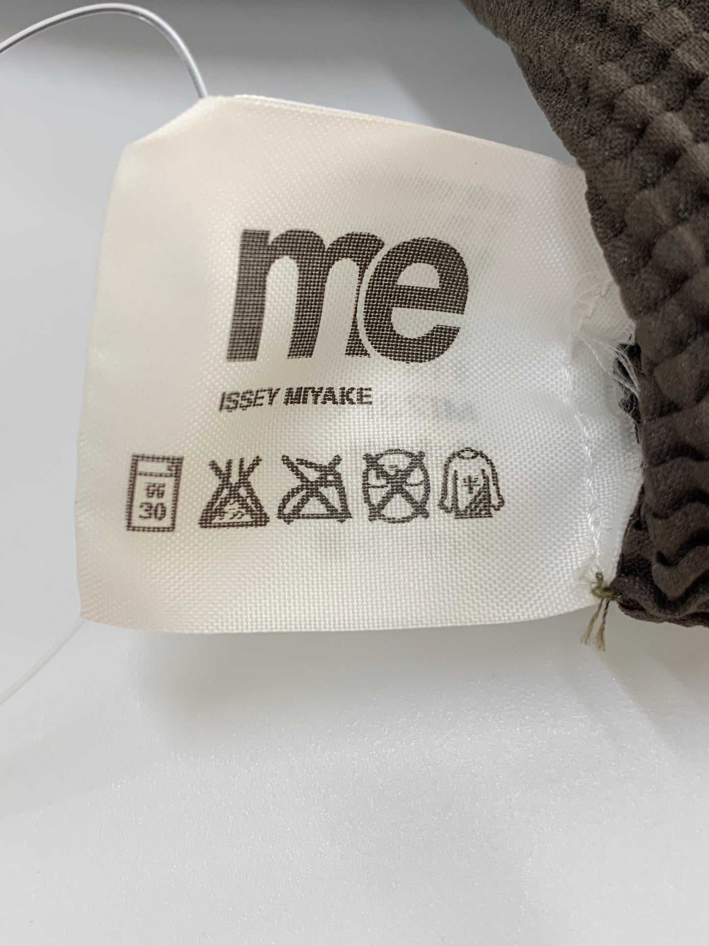 ミーイッセイミヤケ MI23FO142 ジップカーディガン カーキグリーン ハイネック ダブルジップ ITN9LY3RCPHS