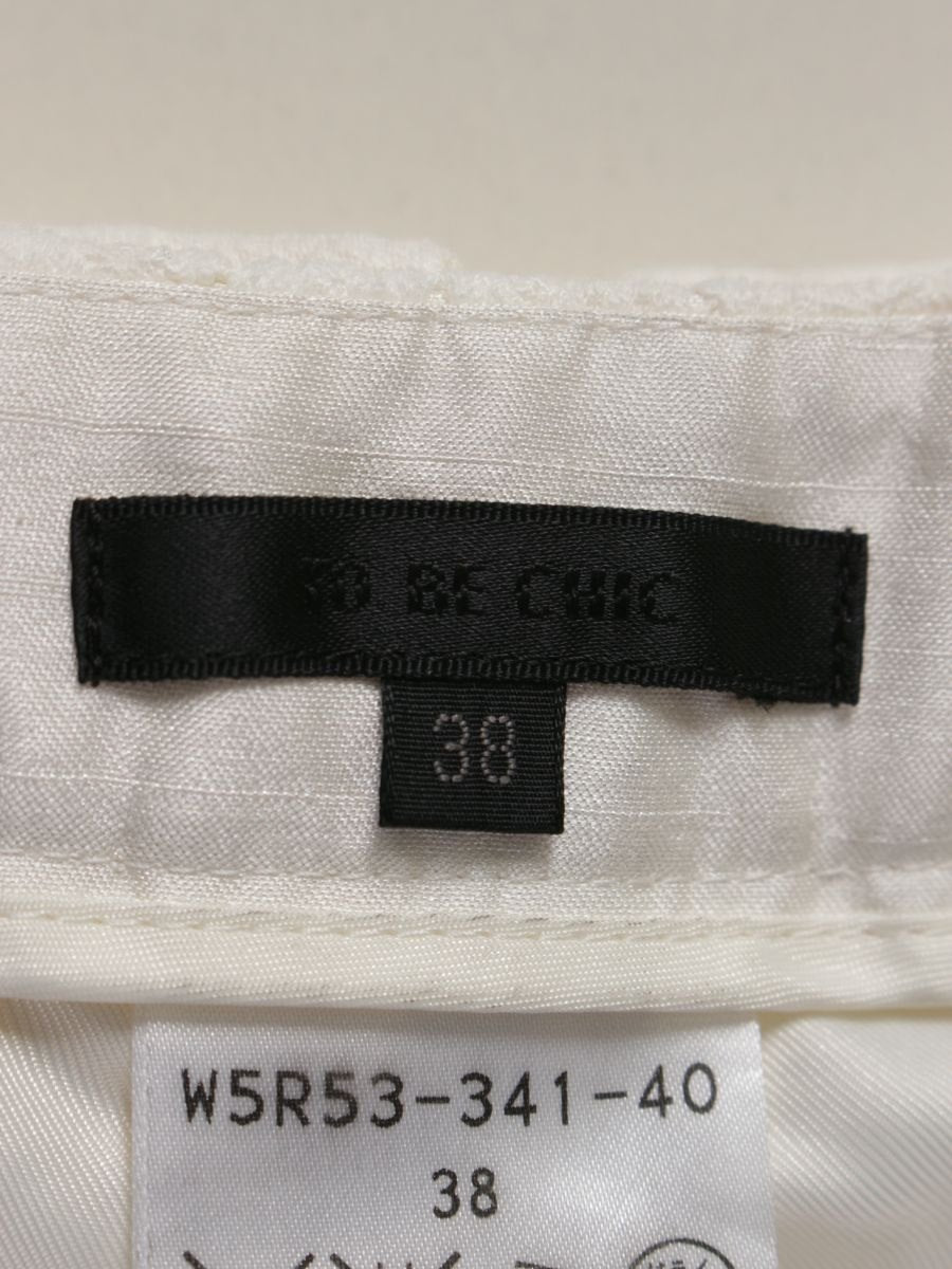 トゥービーシック W5R53-341-40 パンツ 38 ホワイト クロップド レース フラワーモチーフ IT1W41DJMFHG