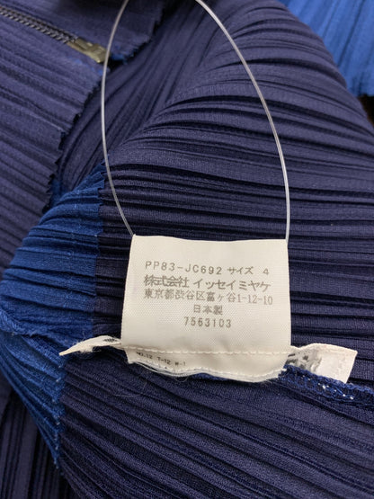 プリーツプリーズイッセイミヤケ PP83-JC692 パーカー 4 ブルー ジップアップ バイカラー フード耳付き ITUXUVB3TPM4