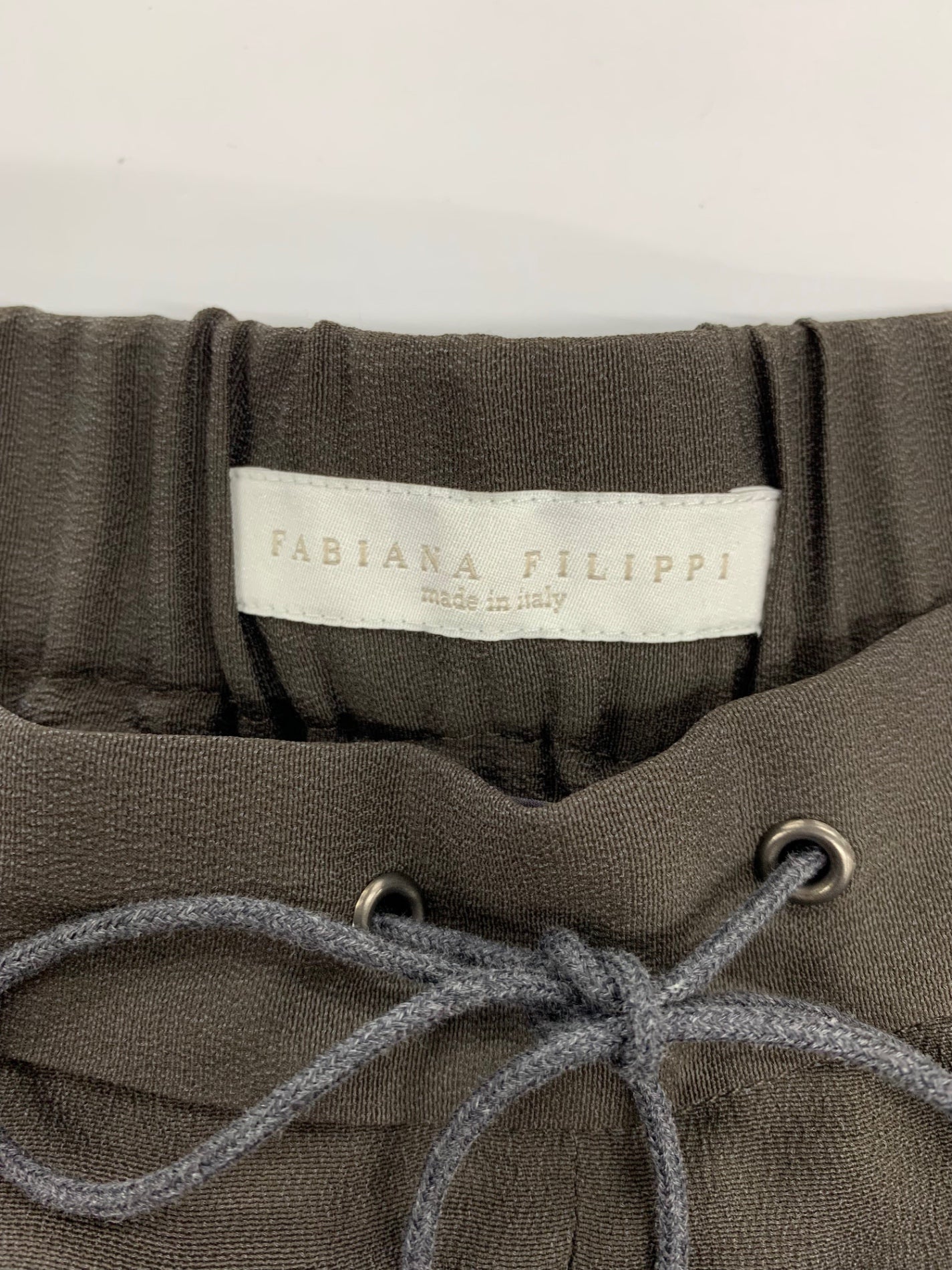 ファビアナフィリッピ Light Trousers PADP02W381X808 イージーテーパードパンツ Ｓ ブラウン シルク混 ITW1UTK359VU