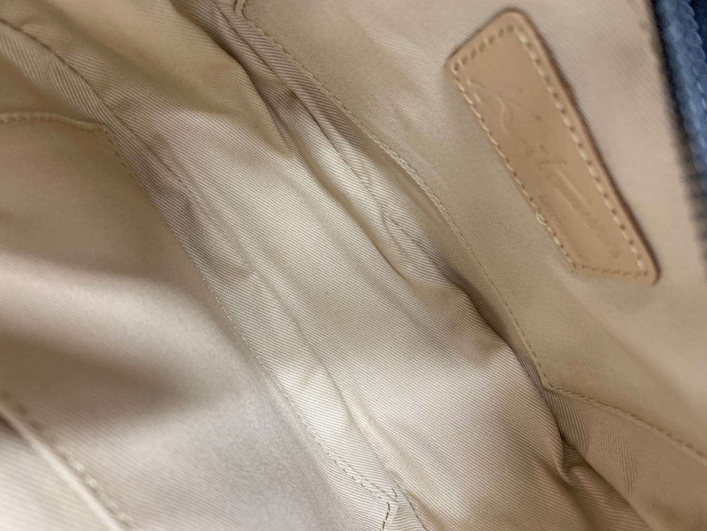 キタムラ ショルダーバッグ ブラック キタムラ 元町 レザー ポーチ型 ITRDN33C5P8O