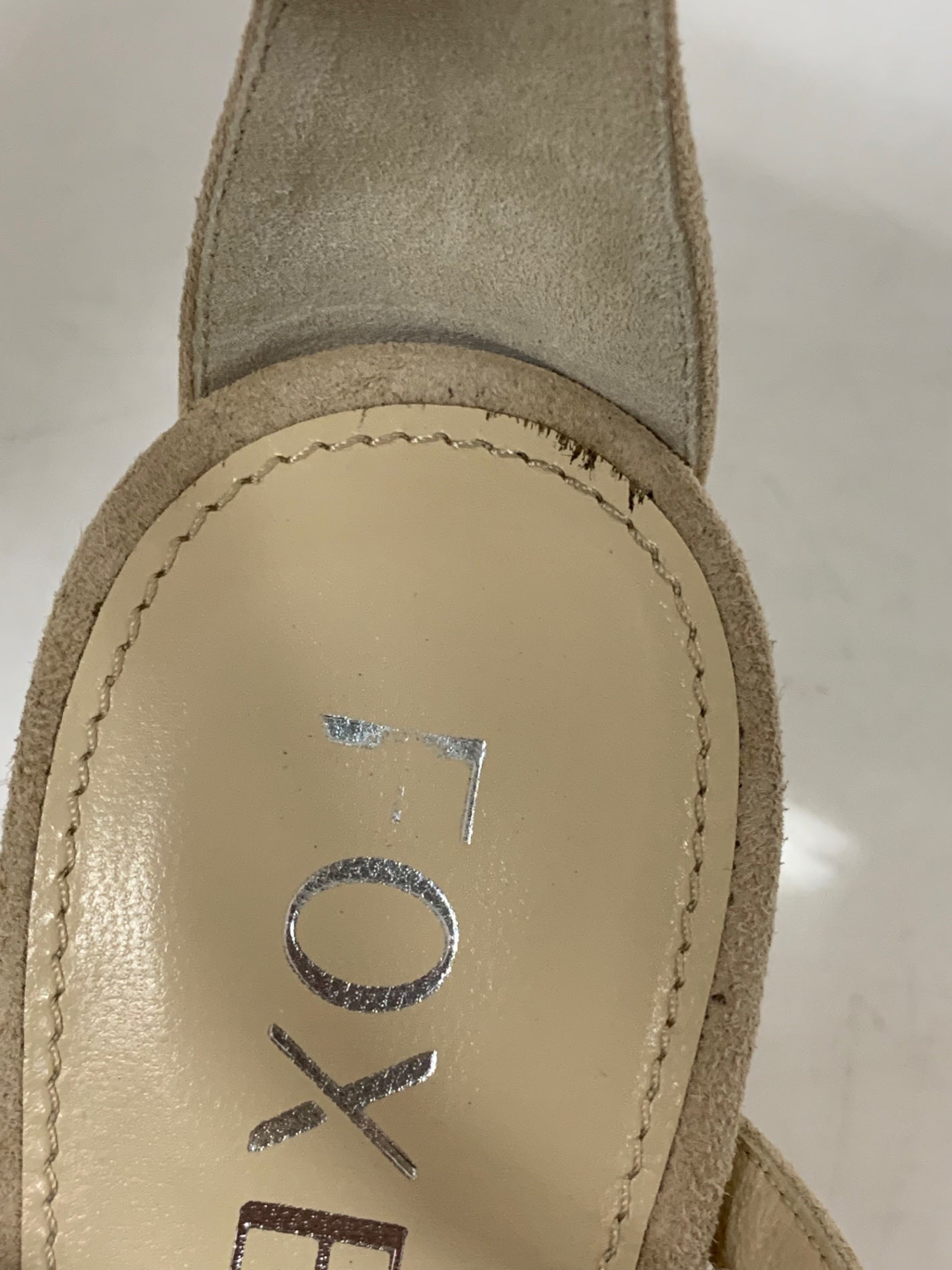 フォクシー サンダル 36 1/2 ベージュ スエード クリアヒール ITMJJZ85KPZQ 【SALE】