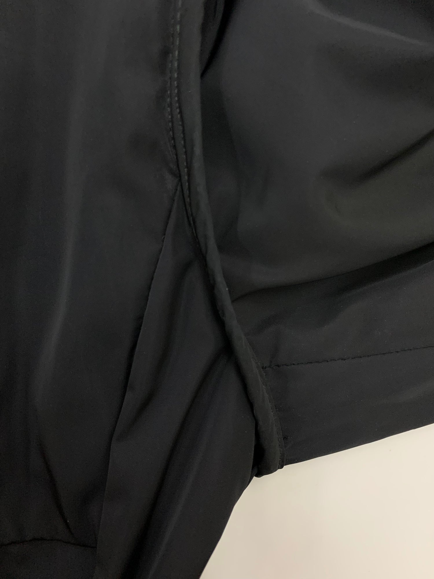 モンクレール ARGELINE GIUBBOTTO B10934962005 54543 ナイロンコート