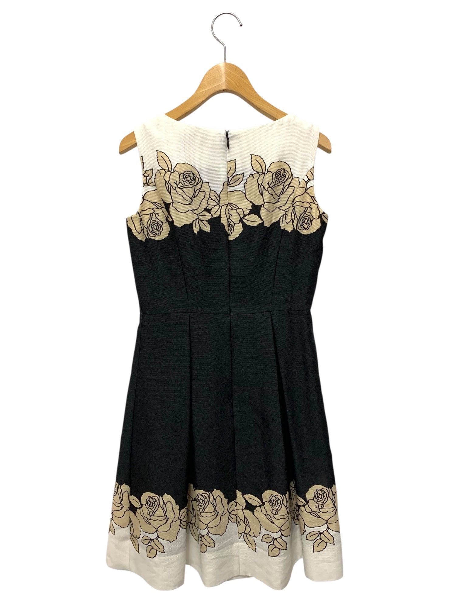 美品 M'SGRACY エムズグレイシー フレアワンピース 日本製 ブラック L 高級感 M'S GRACY エムズグレイシー ワンピース 総柄 バラ