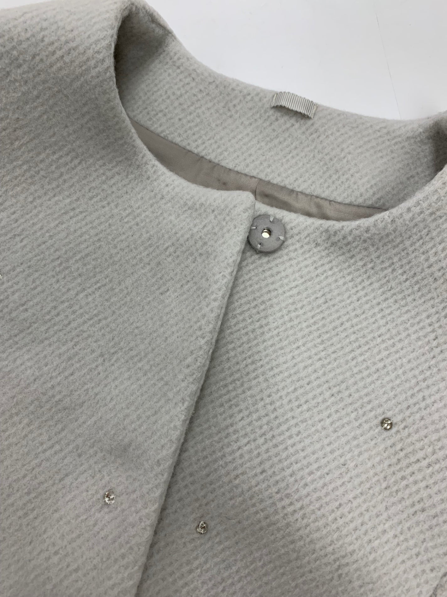 トゥービーシック W5725-616-06 ジャケット X グレー フェイクファー ビジュー ITV4TWI8B7V4 【SALE】