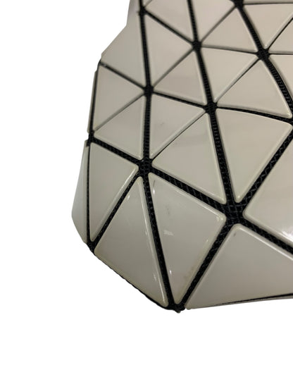 バオバオイッセイミヤケ ROW METALLIC BB93-AG463 ショルダーバッグ グレー ITZY2ZUPVVEC