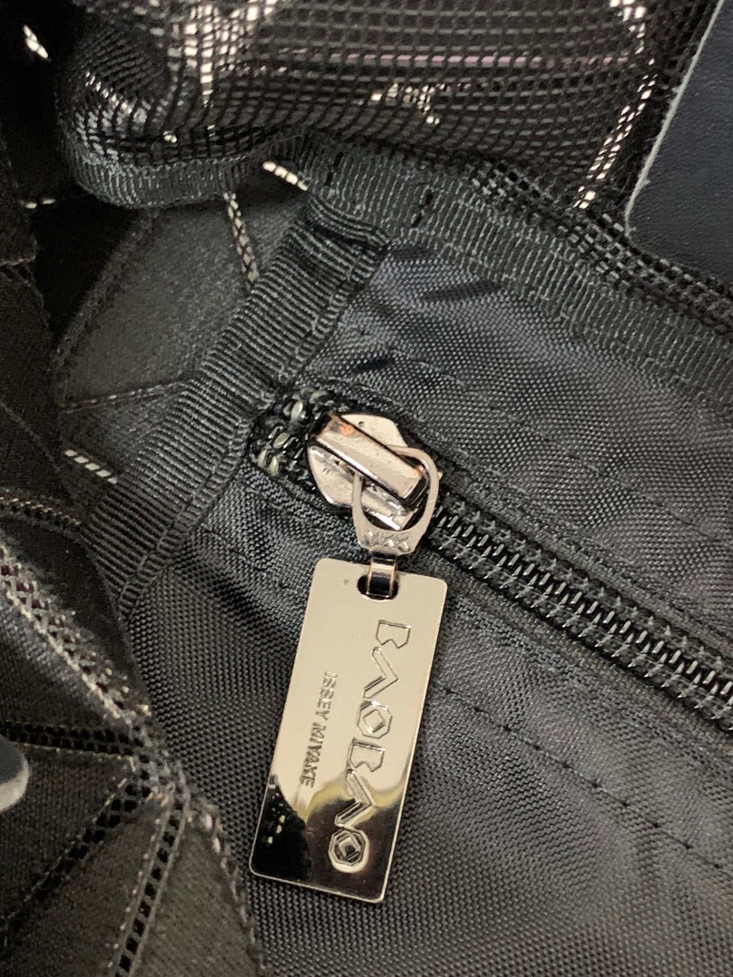 イッセイミヤケ BAO BAO BB63AG513 ハンドバッグ パープル IT0WQEF3TJ1E