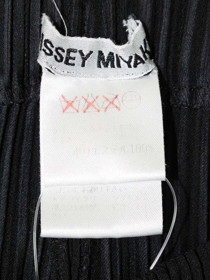 イッセイミヤケ IM71-FF918 パンツ M ブラック プリーツ ITF5KGTKVXAF