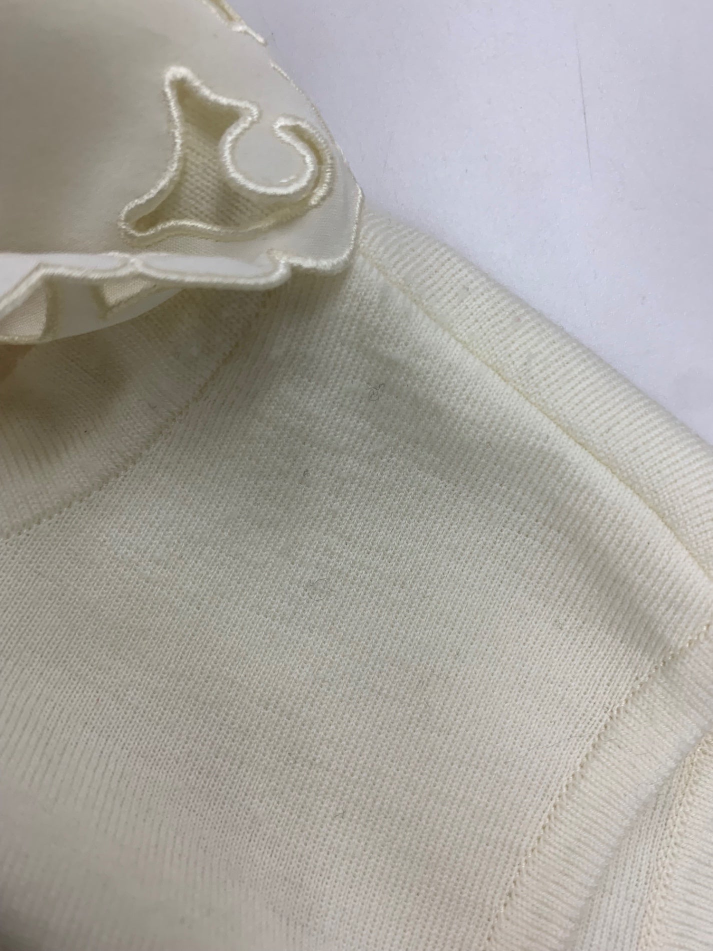 フォクシーブティック Viola Top ヴィオラトップ 44933 ニット 38 ホワイト 衿付 ITUE0VF3JOAW 【SALE】
