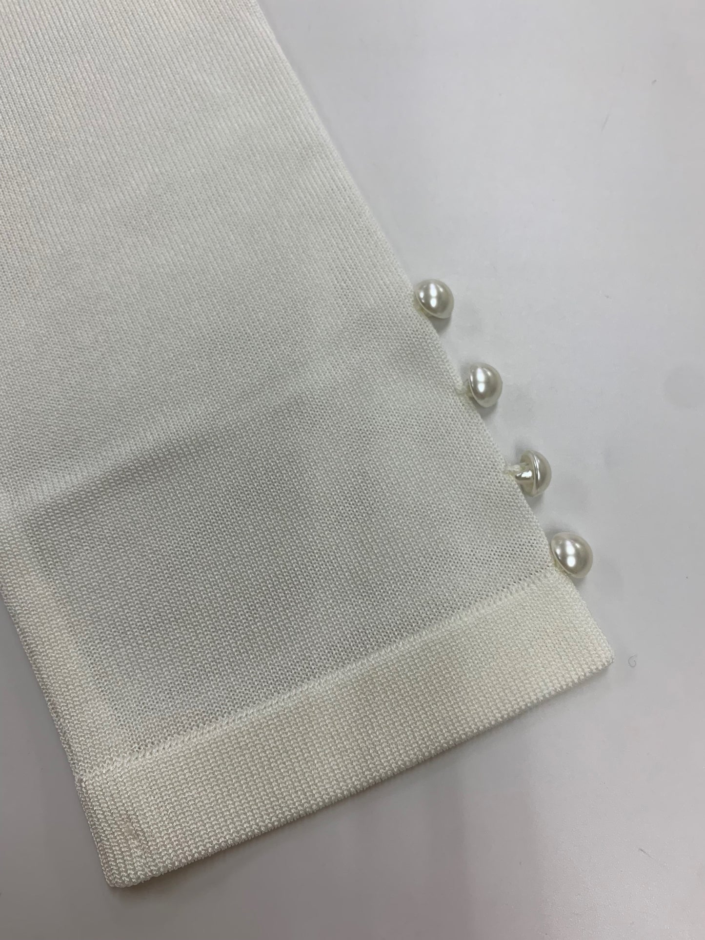 ルネ 6132150 トップス 36 ホワイト パール ロゴプレート ITS1NFX7K8AW