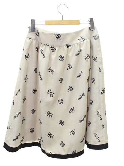 エムズグレイシー 117303 スカート 40 ベージュ アイコンモチーフ 刺繍 カメリア IT7W36P9GEZM