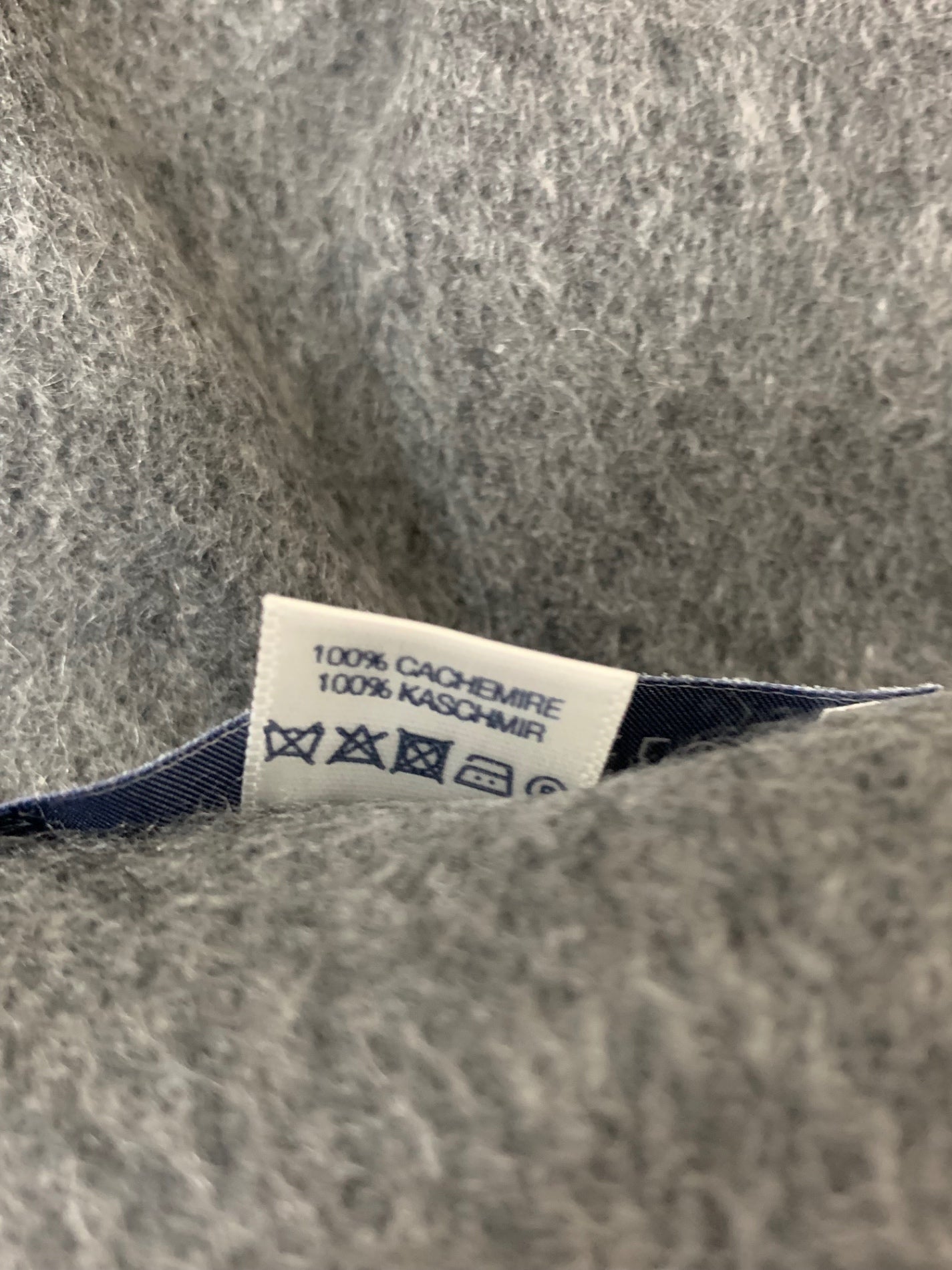 ジョンストンズ ストール グレー カシミヤ 大判 ITNEG2YS1V4N