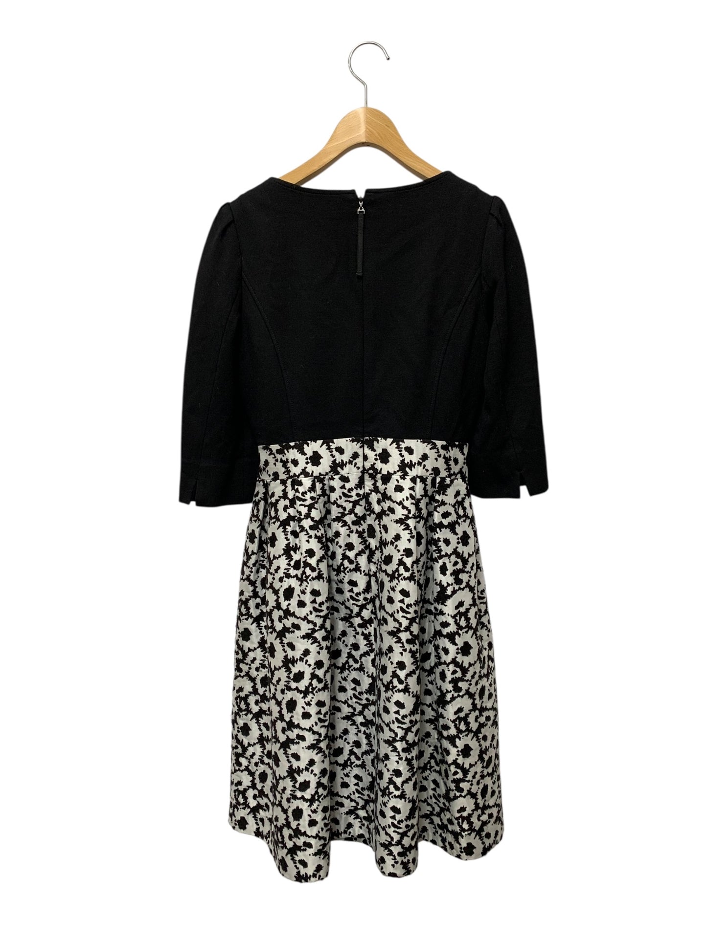 トゥービーシック W5J10-454-05 ワンピース 40 ブラック 切替 フラワーモチーフ ITHLDH3E4TME