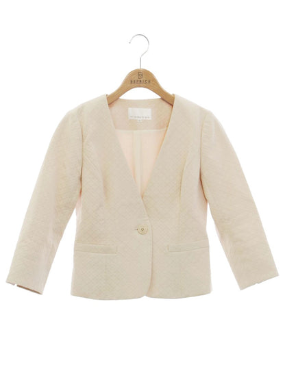 エムプルミエ ノーカラーテーラージャケット A120-601 34P ベージュ 1B ITYE8ZA4BFK0 【SALE】