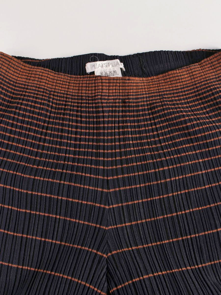 プリーツプリーズイッセイミヤケ PP03-JF852 パンツ 1 オレンジ ネイビー プリーツ ストライプ ITL11OWZ1I6Q