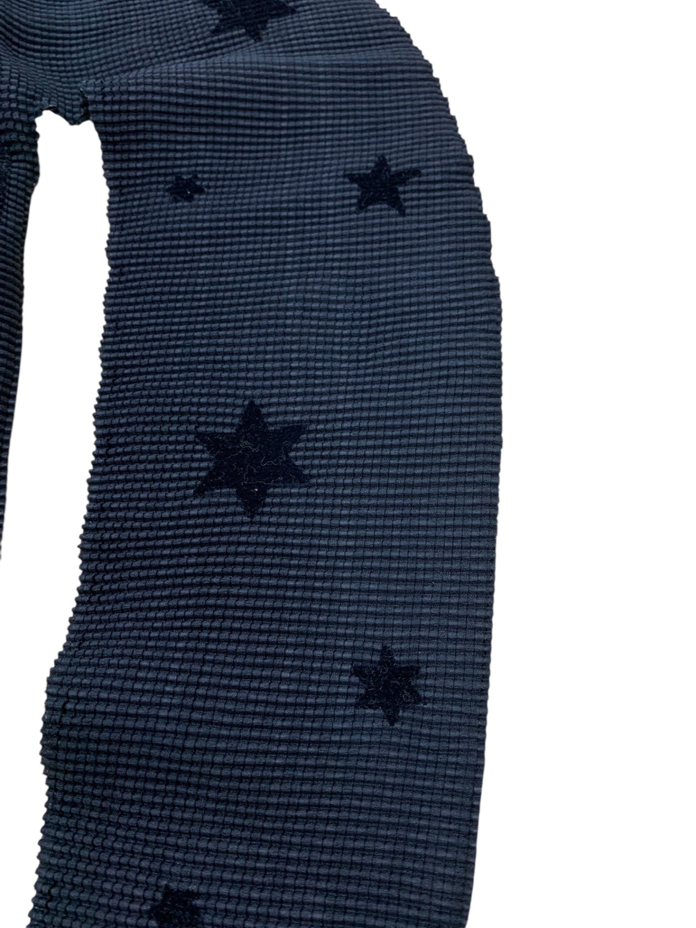 ミーイッセイミヤケ MI24FJ651 プルオーバー ブラック ボトルネック ワッフルプリーツ スター ITJMR2MR7W74