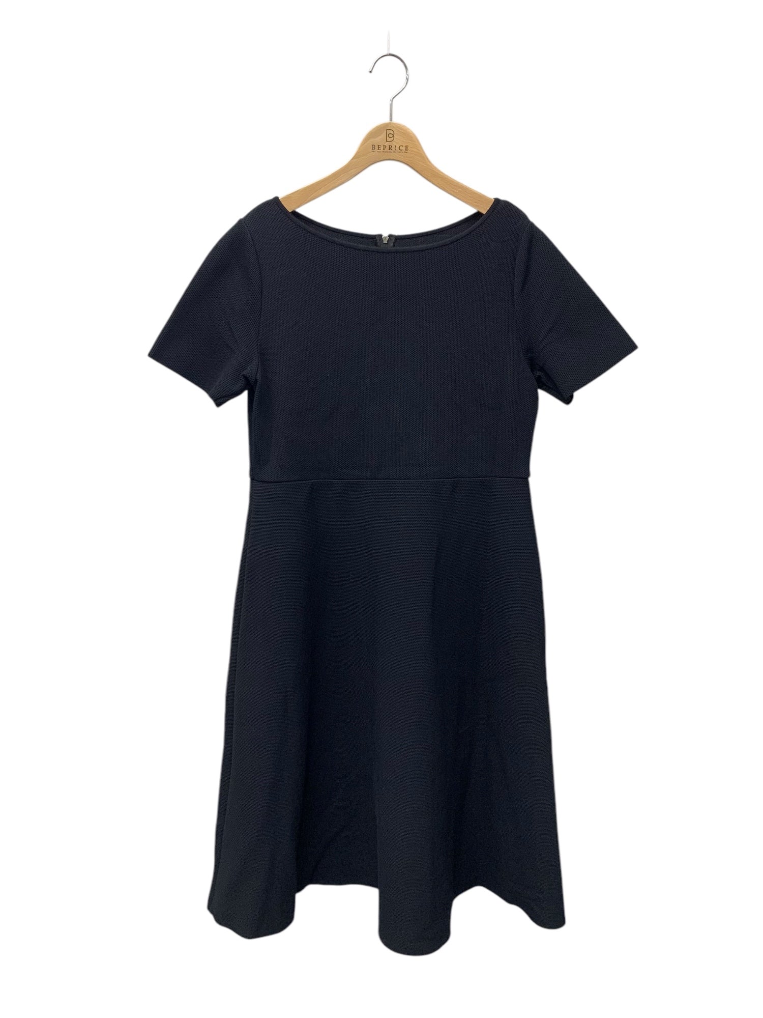 FOXEY (フォクシー)通販 | 中古ブランド洋服 | ビープライス