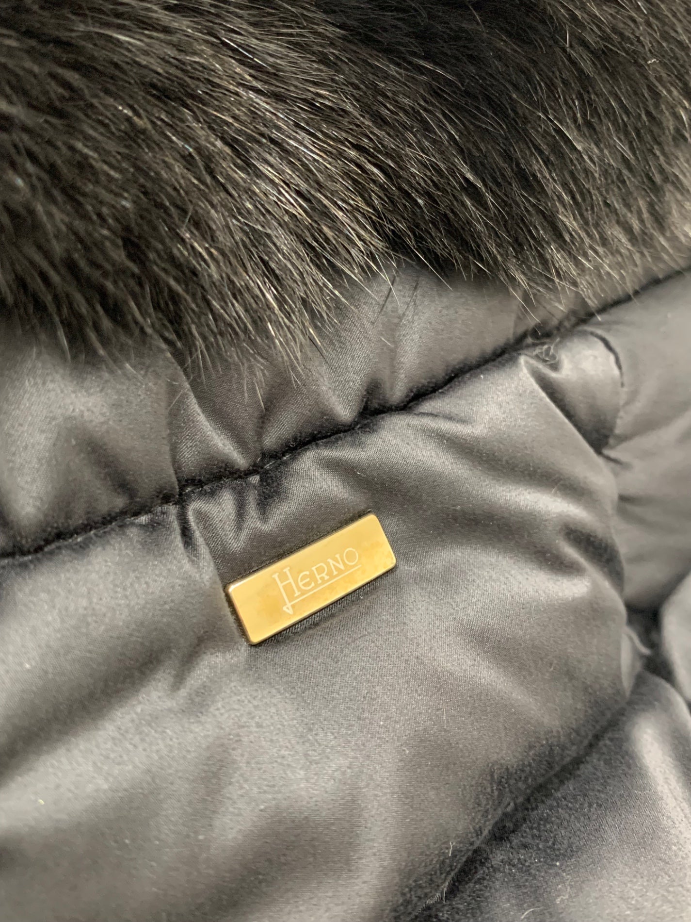 ヘルノ PI0836D 12198 9300 ダウンコート 50 ブラック フォックスファー ITQTGFETCFO0