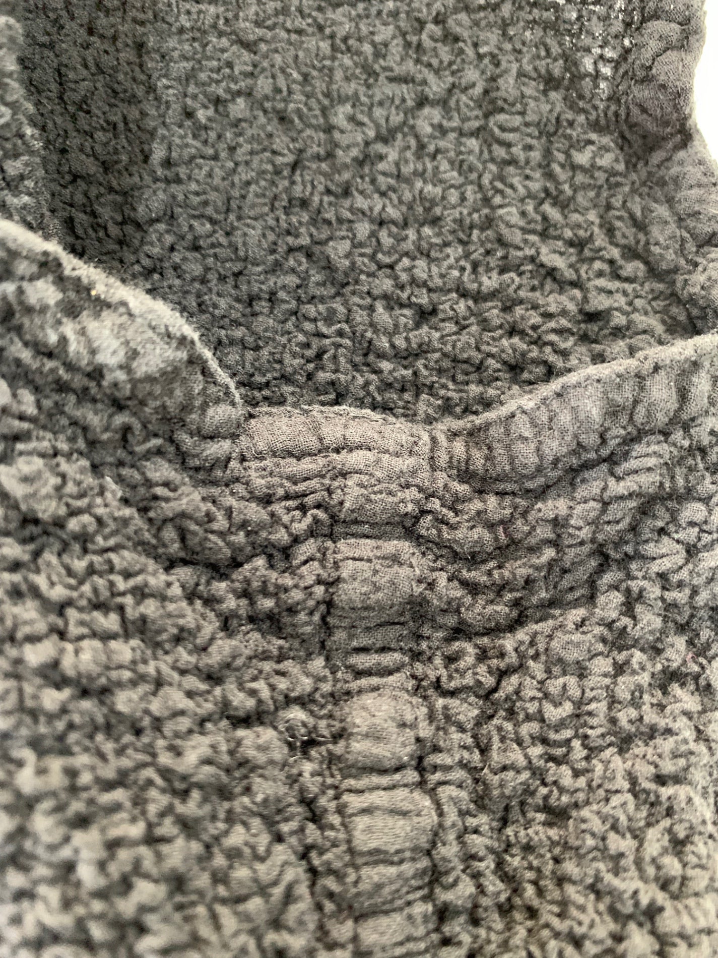 ミーイッセイミヤケ MI24FR739 プルオーバー ブラック カリフラワー ITDGBL96EIKS