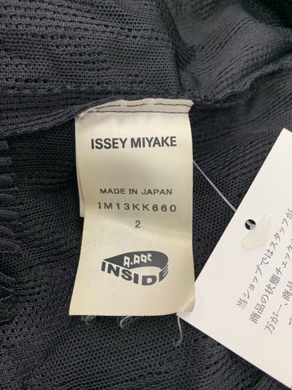 イッセイミヤケ IM13KK660 トップス 2 ブラック カットワーク オーバーサイズ ITZ7Y6C4LA1S