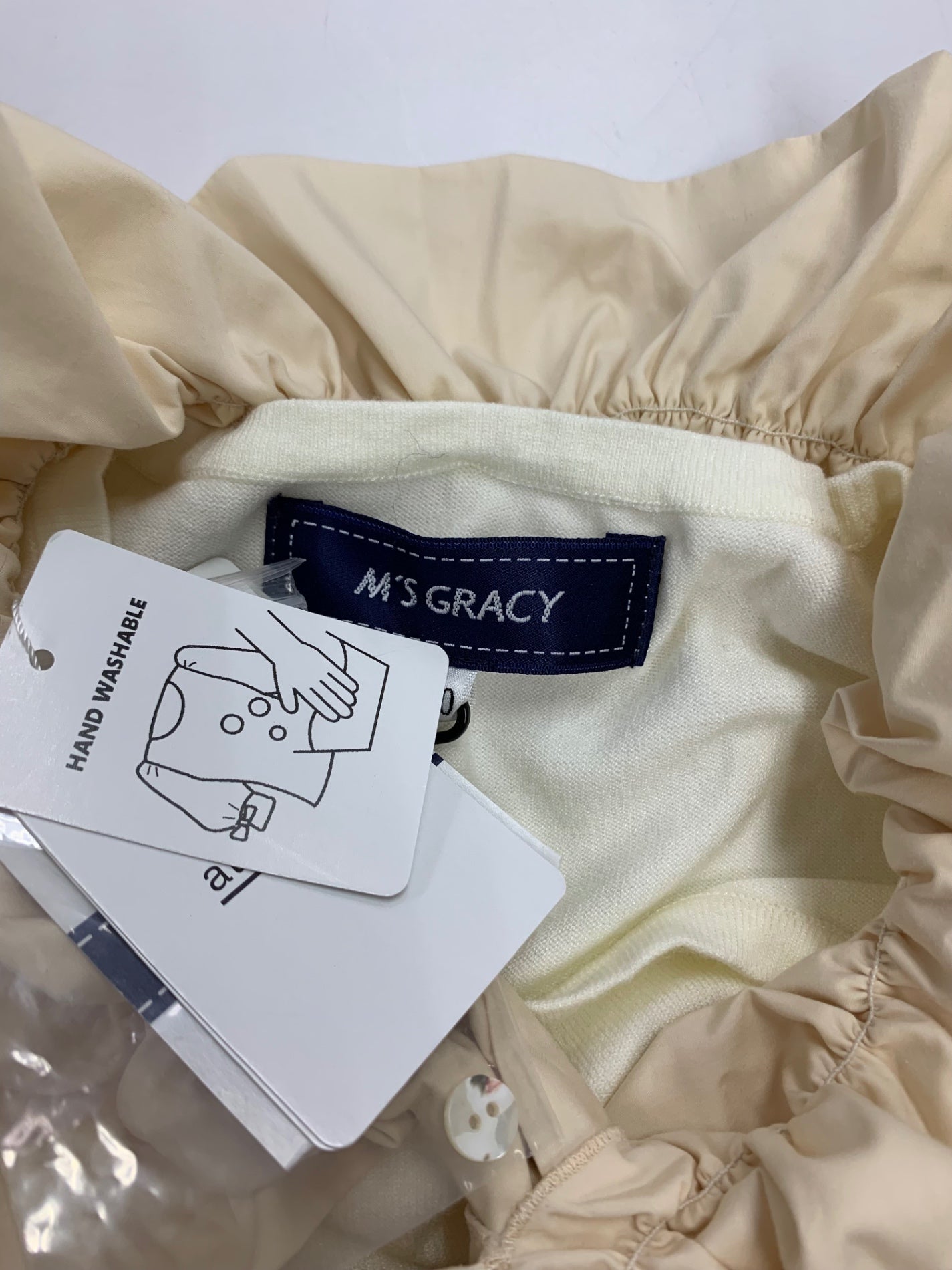 エムズグレイシー 318709 トップス 40 ホワイト パール フリル IT10DWNE3MJB